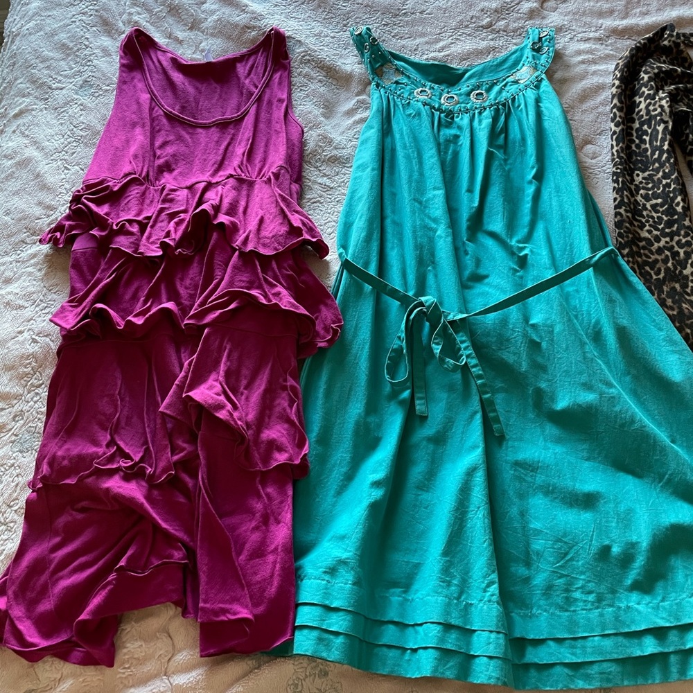 4 bundle medium dresses - Picture 3 of 6